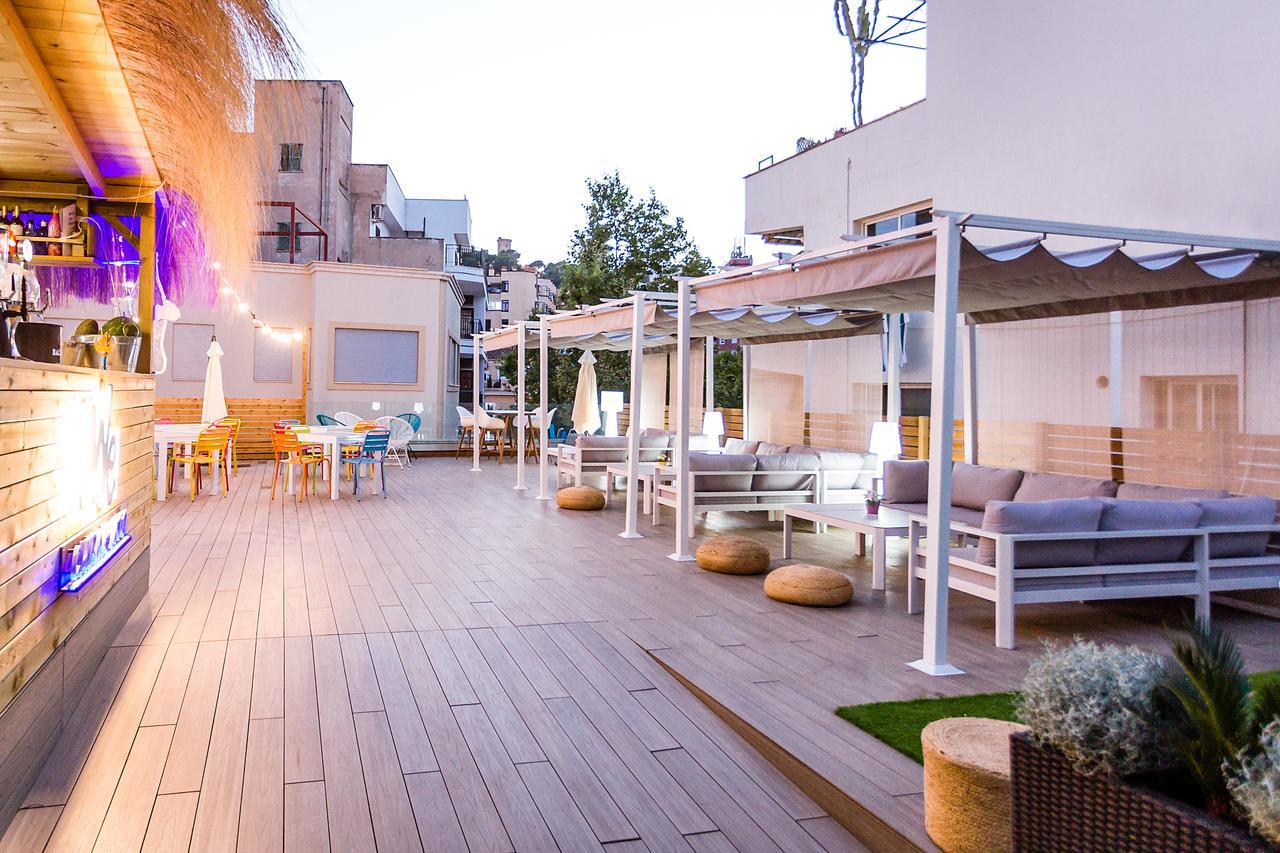 We - Juvenil Hostal Palma de Mallorca